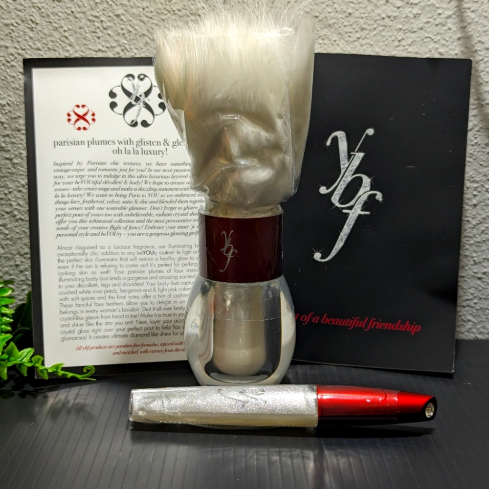 Ybf Makeup Parisian plumes glisten body illuminator gleam lip gloss, shimmer set